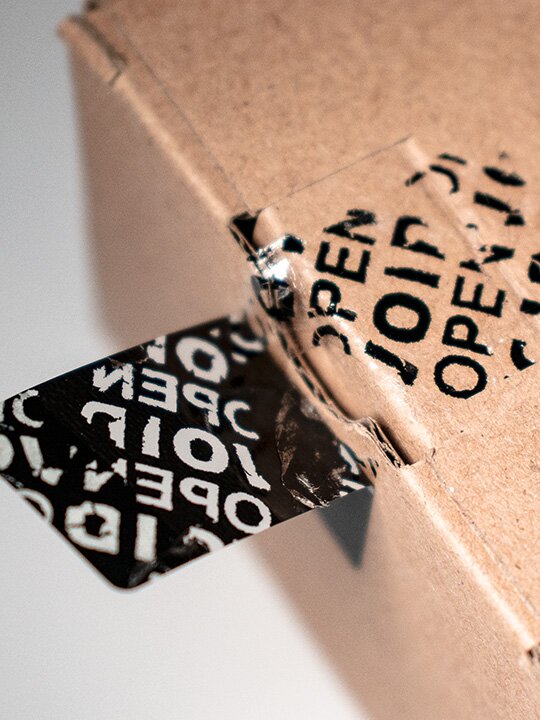Sicherheitssiegel «VOID OPEN» 50x20mm mattschwarz mit Hologramm