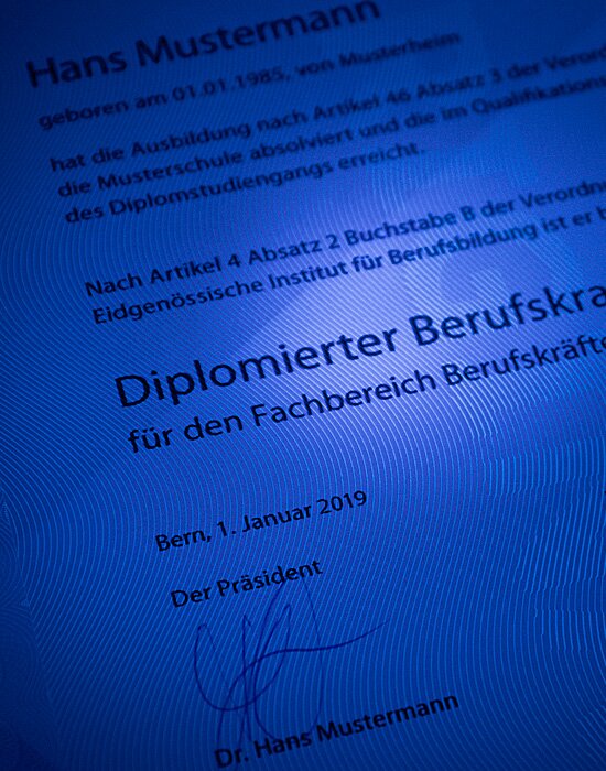 Security Paper with UV Security Feature